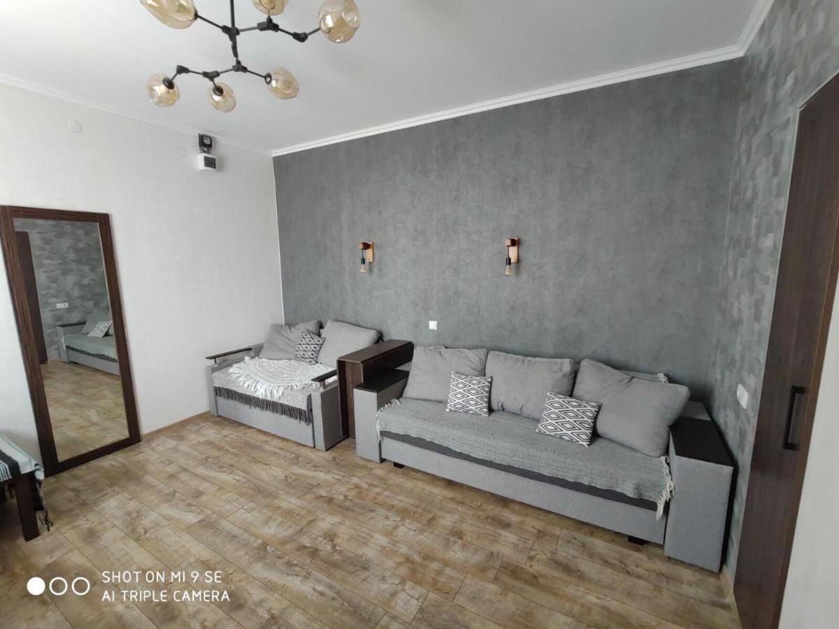 Однокімнатна Квартира-Студія Біля Парку Шевченка Ivano-Frankivsk Eksteriør bilde